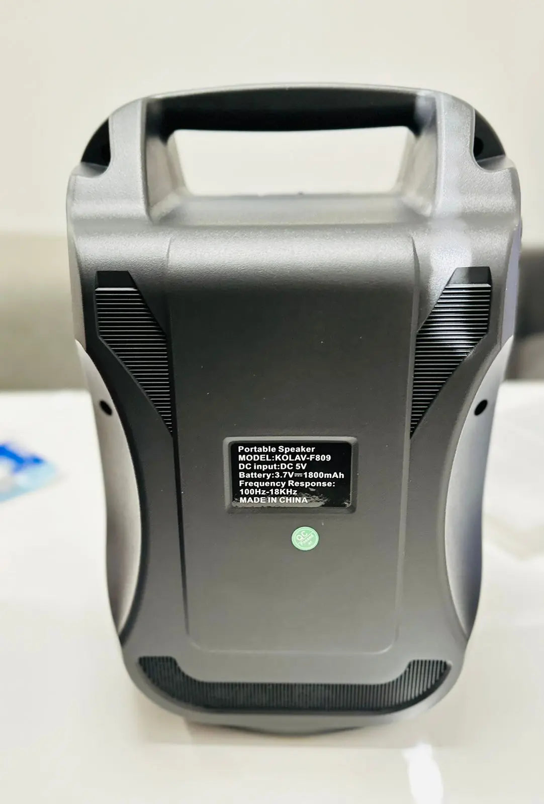 KOLAV 8' ZVUCNIK S LED RASVJETOM KOLAV 8' ZVUCNIK S LED RASVJETOM